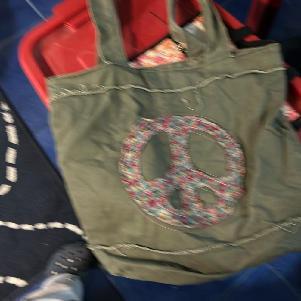 Green shoulder bag